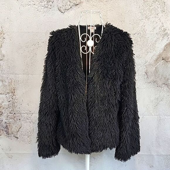 Xhilaration faux fur shaggy teddy jacket- black Women's Size M - Picture 1 of 11